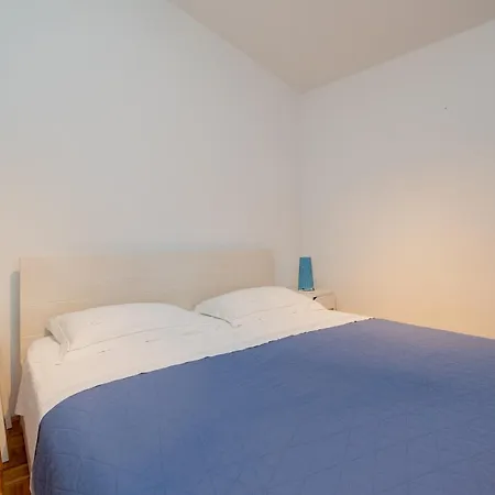 Apartment With A Parking Space Sveti Filip I Jakov, Biograd - 21221 *