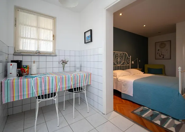With Parking Space Sveti Filip I Jakov, Biograd - 21221 Apartman *